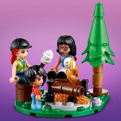 LEGO Friends Erdei lovaglóközpont 41683