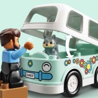 Kép 4/5 - LEGO DUPLO Town Családi lakóautós kalandok 10946